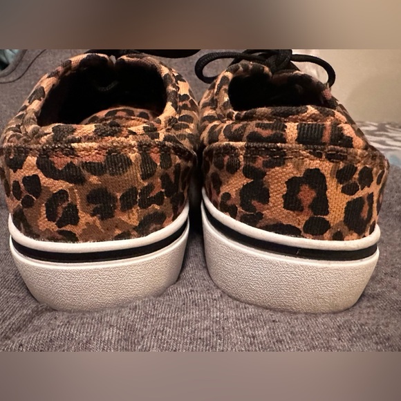 Faded Glory Cheetah Print Memory Foam Shoes - Picture 7 of 10